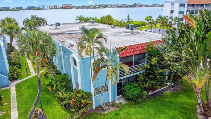 1426 Lakeside, Lake Worth Beach, FL 33460