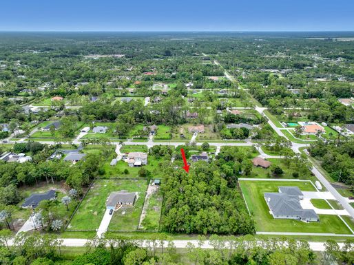 00000 83rd, The Acreage, FL 33470