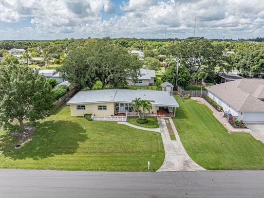 443 21st, Vero Beach, FL 32962