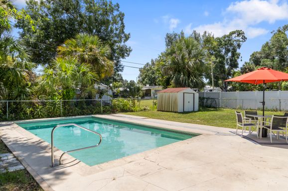 1776 35th, Vero Beach, FL 32960