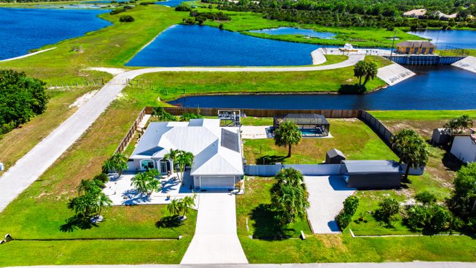 2702 South Blackwell, Port Saint Lucie, FL 34952