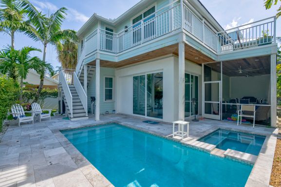 504 Xanadu, Jupiter, FL 33477