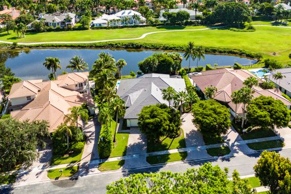 2800 Twin Oaks, Wellington, FL 33414