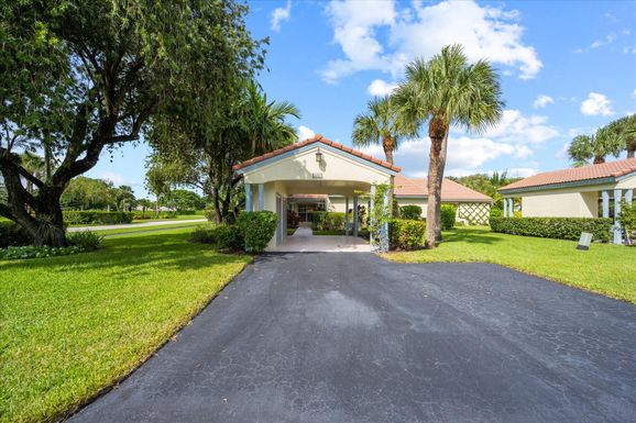 2216 Las Casitas, Wellington, FL 33414