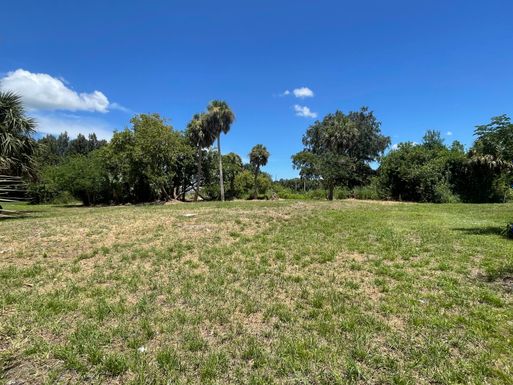 716 15th, Okeechobee, FL 34972