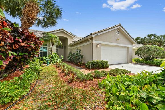 7825 Aberdeen Lakes, Boynton Beach, FL 33472