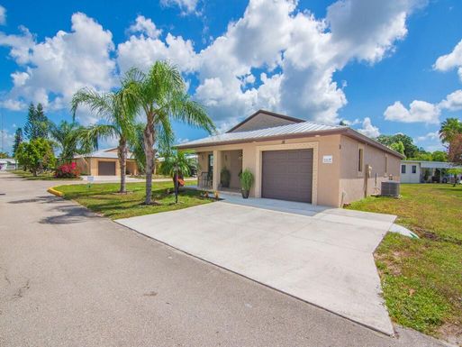 16 Alhambra, Port Saint Lucie, FL 34952
