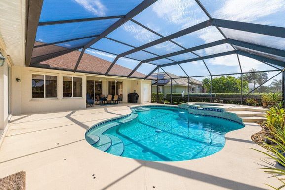 212 Whitewood, Port Saint Lucie, FL 34953
