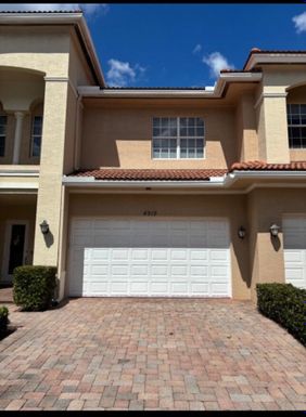 4919 Vine Cliff, Palm Beach Gardens, FL 33418