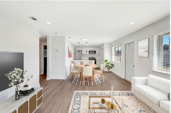 832 Tiffany, West Palm Beach, FL 33407