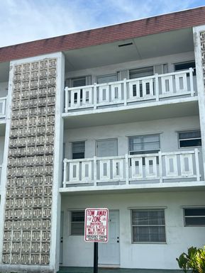 1280 43rd, Lauderhill, FL 33313