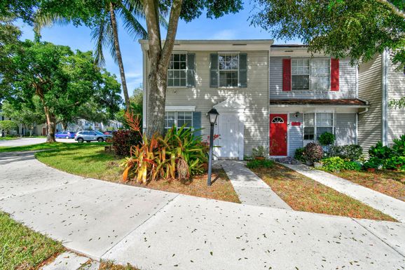 106 Old English, Jupiter, FL 33458
