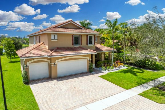 9070 Winterhaven, Wellington, FL 33411