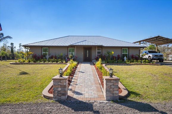 13519 14th, Okeechobee, FL 34972