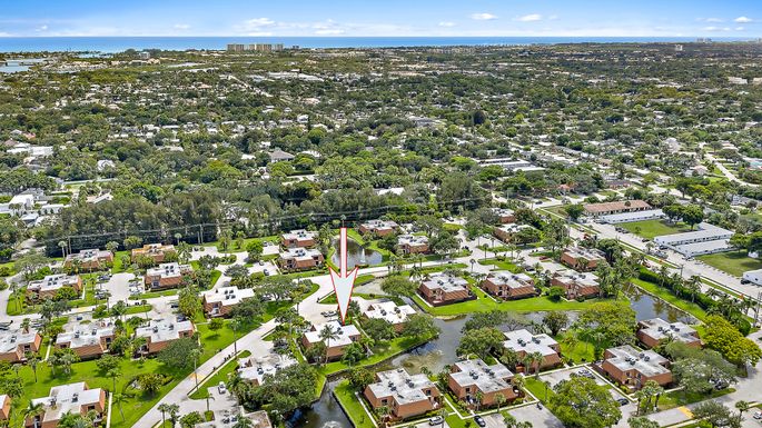 825 Center, Jupiter, FL 33458