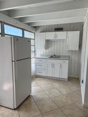 210 60th, Hialeah, FL 33012