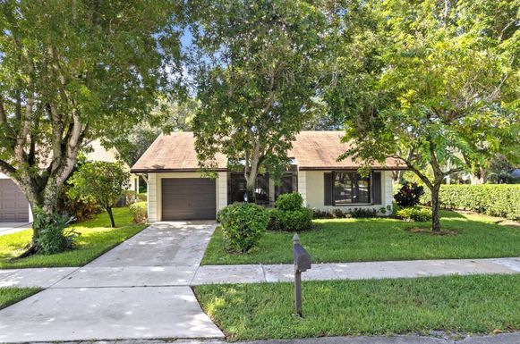 2788 Dracaena, Delray Beach, FL 33445