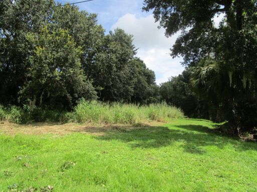 1662 Sunport, Sebastian, FL 32958