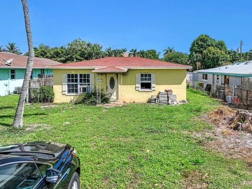 245 11th, Delray Beach, FL 33444