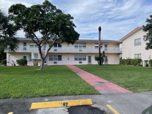 75 Waltham D, West Palm Beach, FL 33417