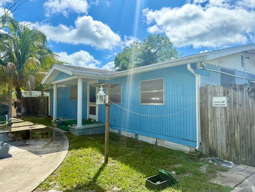 3752 Lincoln, Stuart, FL 34997