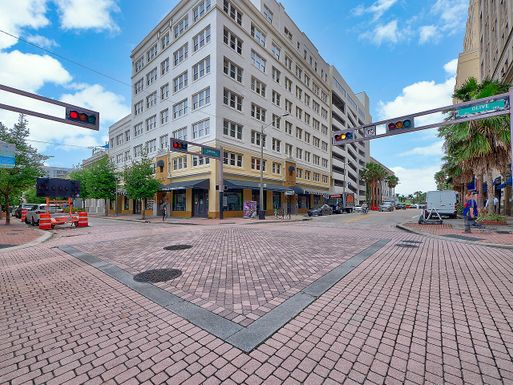 120 Olive, West Palm Beach, FL 33401