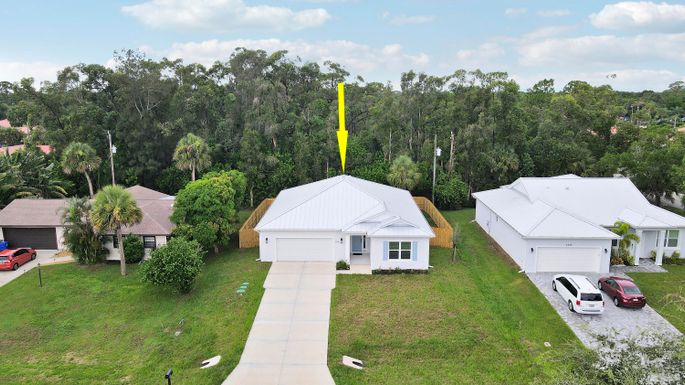 2365 44th, Vero Beach, FL 32966