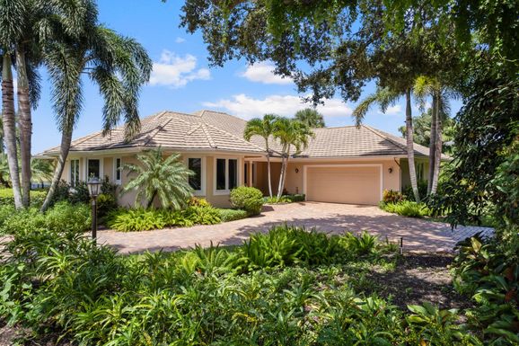 5665 Winged Foot, Stuart, FL 34997