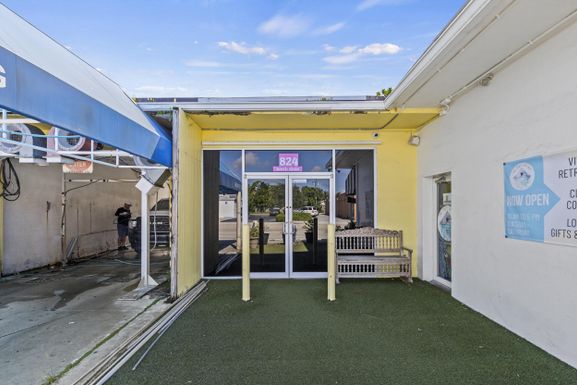 824 Dixie, Lake Worth Beach, FL 33460