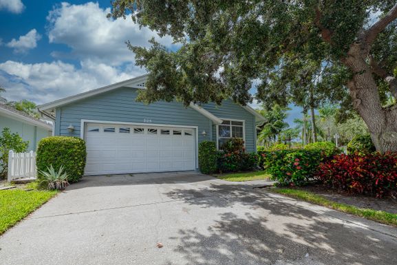 205 Garden Grove, Vero Beach, FL 32962