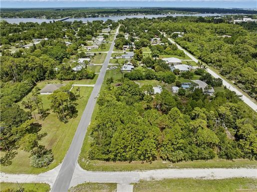 13395 80th, Sebastian, FL 32958
