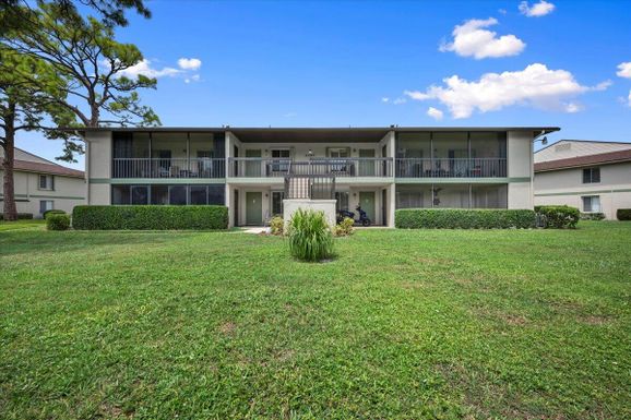 6489 Chasewood, Jupiter, FL 33458