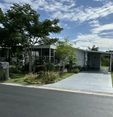 1633 35th, Okeechobee, FL 34974