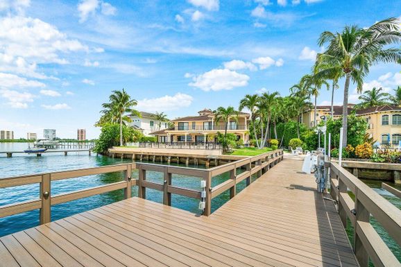 1010 Pine Point, Singer Island, FL 33404
