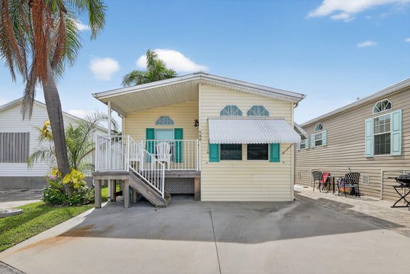 566 Nettles, Jensen Beach, FL 34957