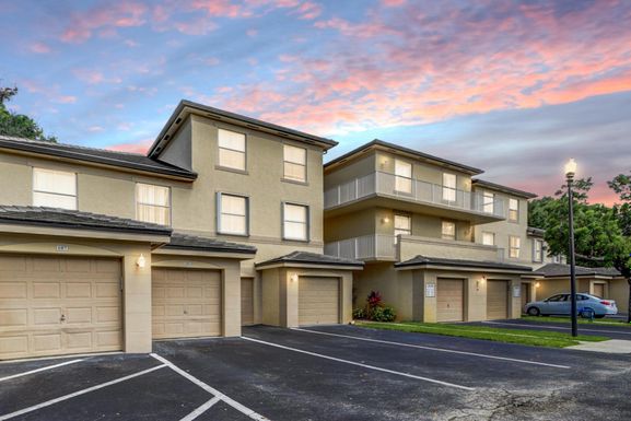 2020 Greenview Shores, Wellington, FL 33414