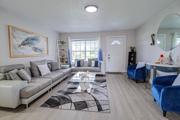 855 Azalea, Royal Palm Beach, FL 33411