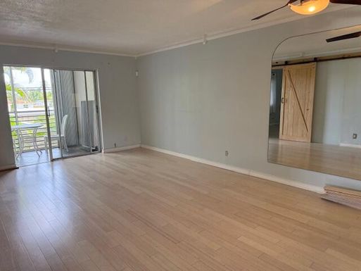 2811 Garden, Palm Springs, FL 33461