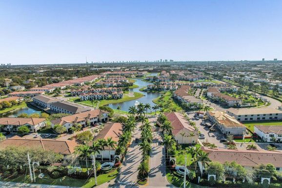 4199 Napoli Lake, Riviera Beach, FL 33410