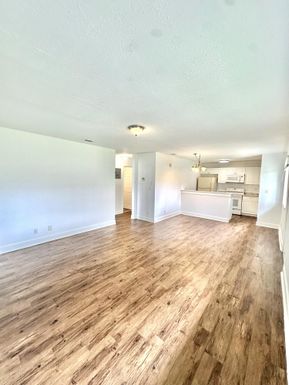 210 Tiffany, West Palm Beach, FL 33407