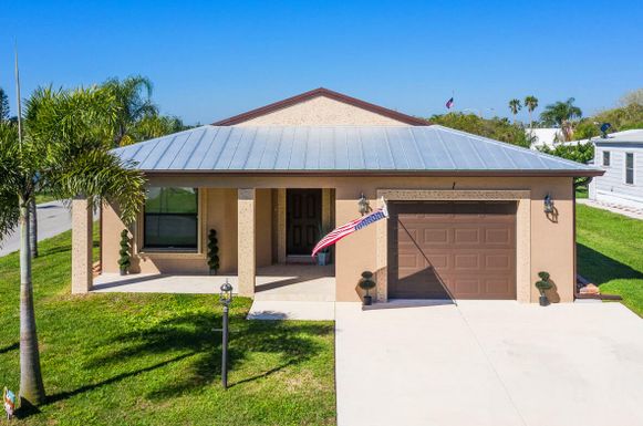 73 Las Casitas, Fort Pierce, FL 34951