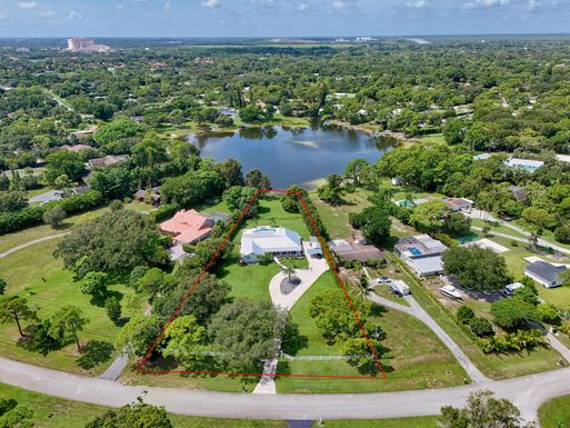 4628 Square Lake, Palm Beach Gardens, FL 33418