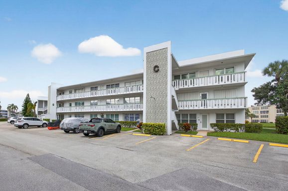 312 Wellington C, West Palm Beach, FL 33417