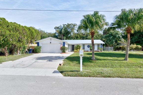 2466 44th Ave, Vero Beach, FL 32966
