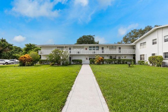 10 Farnham A, Deerfield Beach, FL 33442