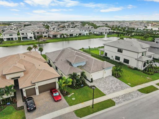 10030 Skyloft, Palm Beach Gardens, FL 33412