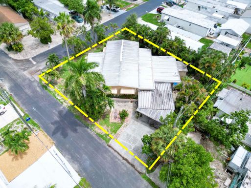 8903 Oak, Boynton Beach, FL 33436