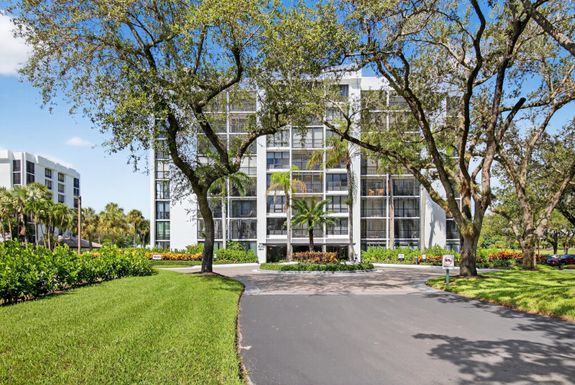 7847 Lakeside, Boca Raton, FL 33434