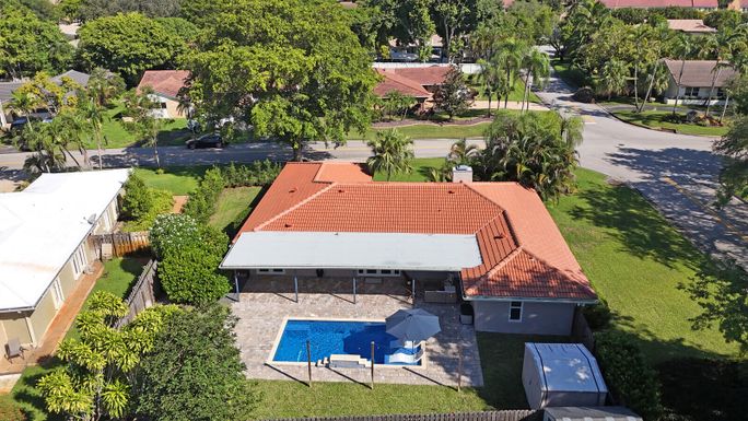 9900 19th, Coral Springs, FL 33071