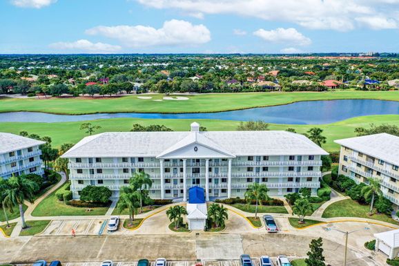 2811 Village, West Palm Beach, FL 33409